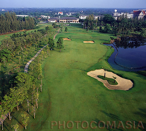 Aerial photo of golf club Hole number 18