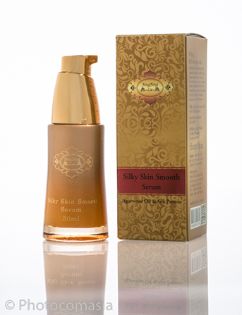 Gold ring with diamonds Gold ring with diamonds On the white background