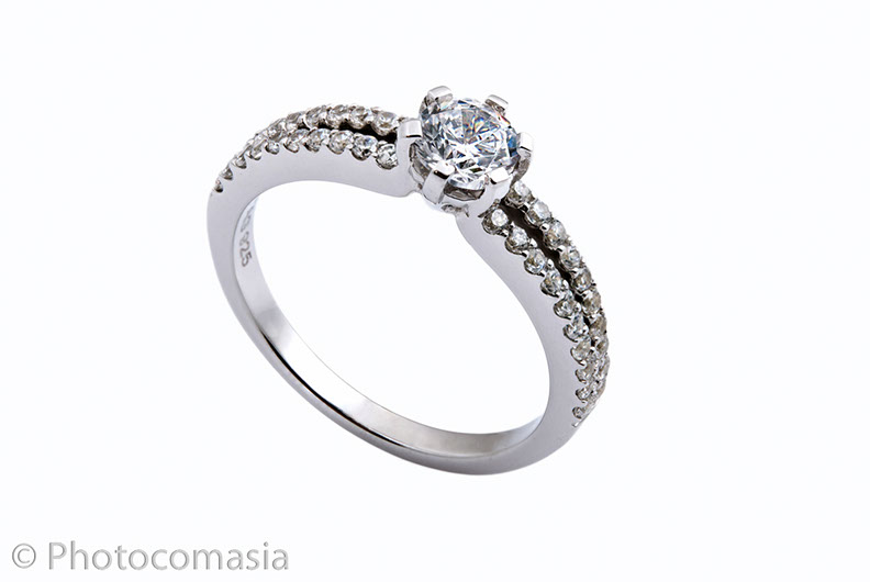 silver_diamond_ring-wbk